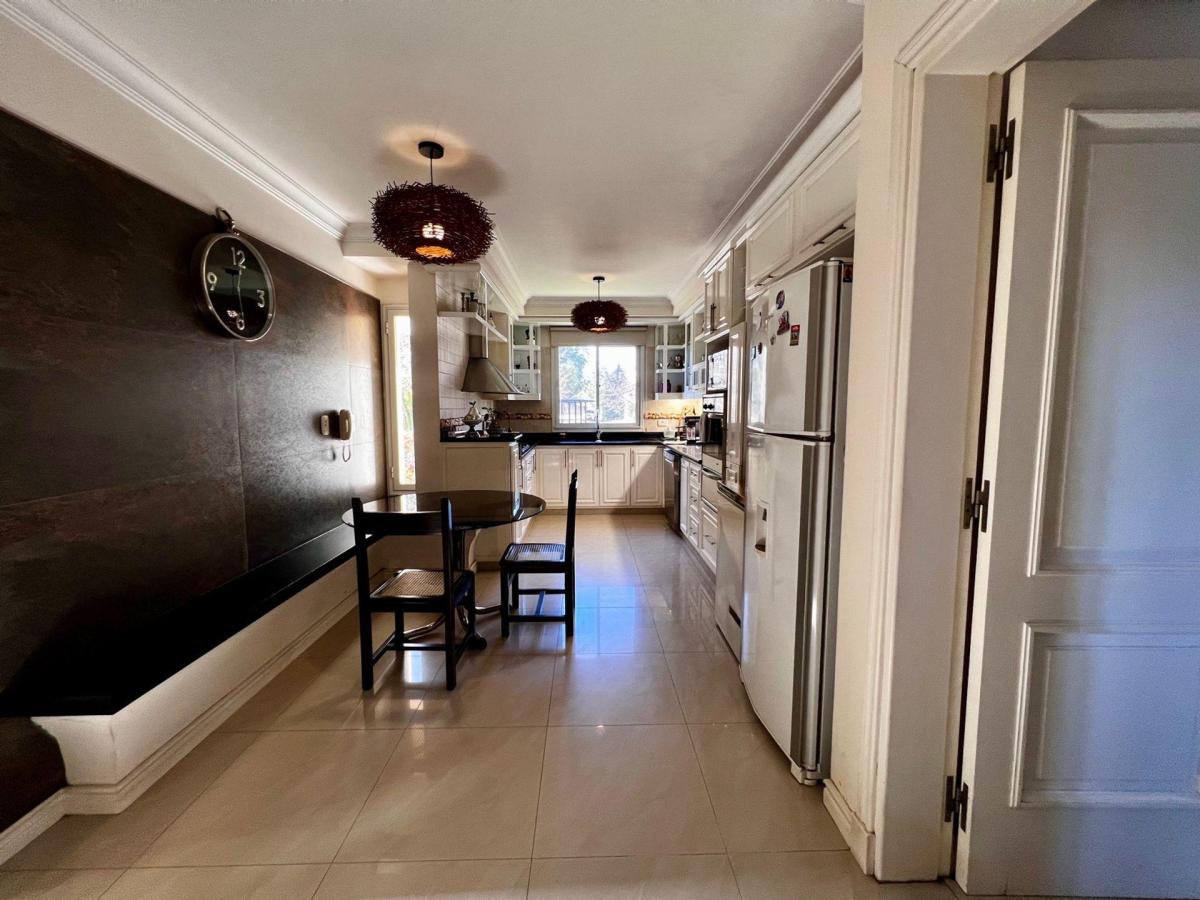Gran Casa Barrio Privado Pueyrredon 1