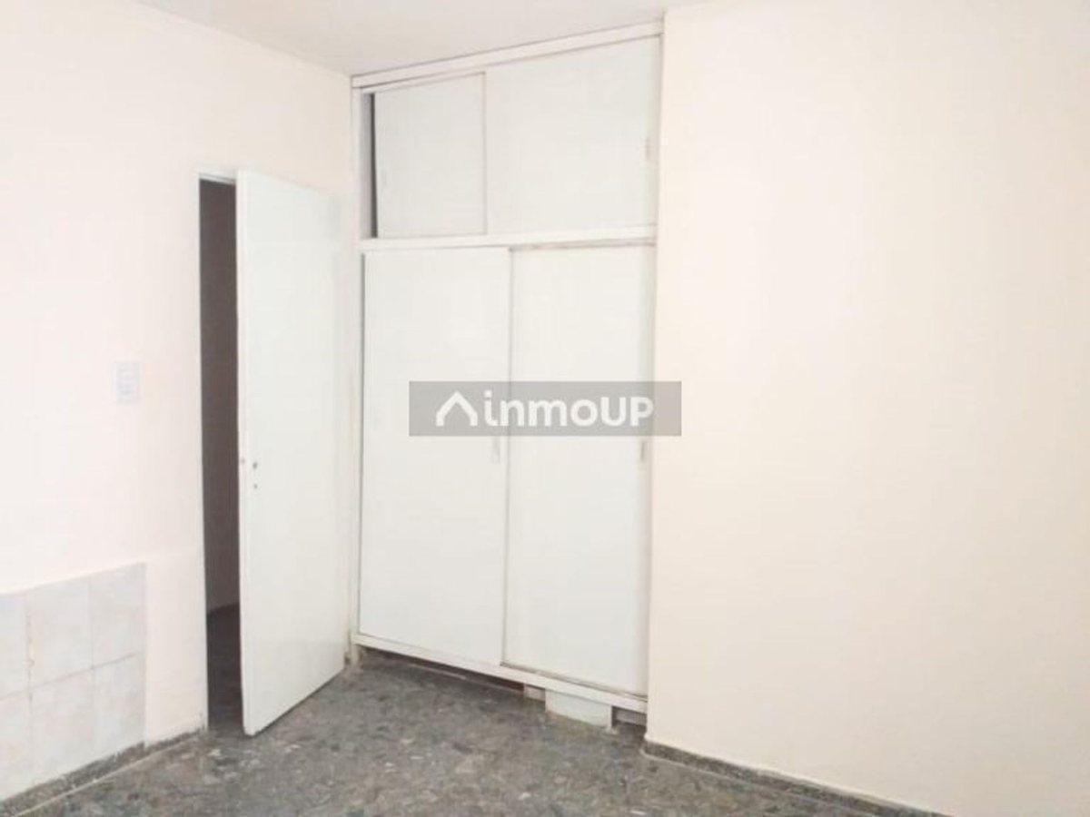 Casa en Venta de 2 Dorm. 1