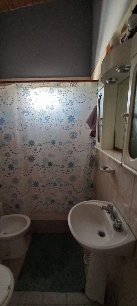 Venta Casa y Departamento B° Las Parras - Lujan 4