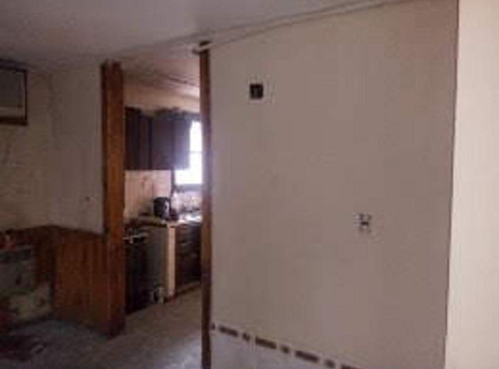 CASA EN VENTA DE 2 DORMITORIOS 4