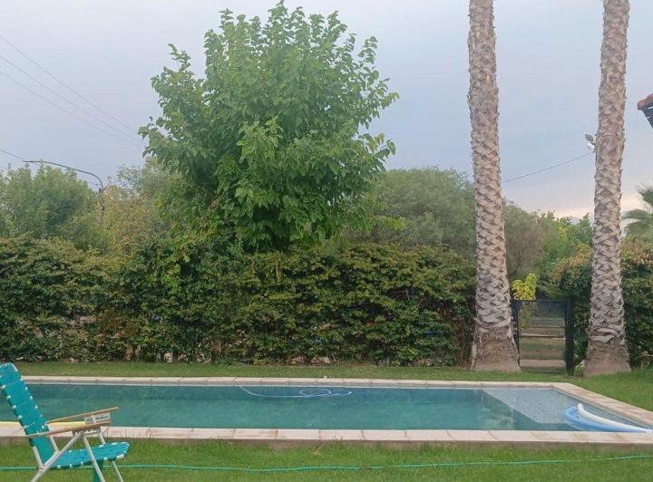 Casa Esquina con Piscina en Altos de Carrodilla 5