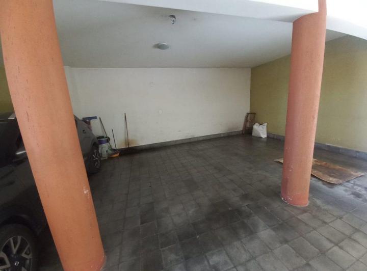 DEPARTAMENTO PLANTA BAJA C/ COCHERA 5TA SECCION 4