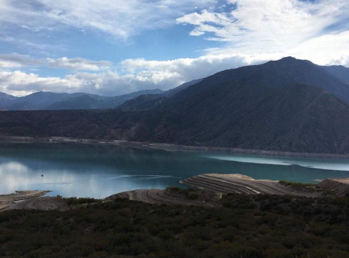 Local comercial + Departamento en Potrerillos 4