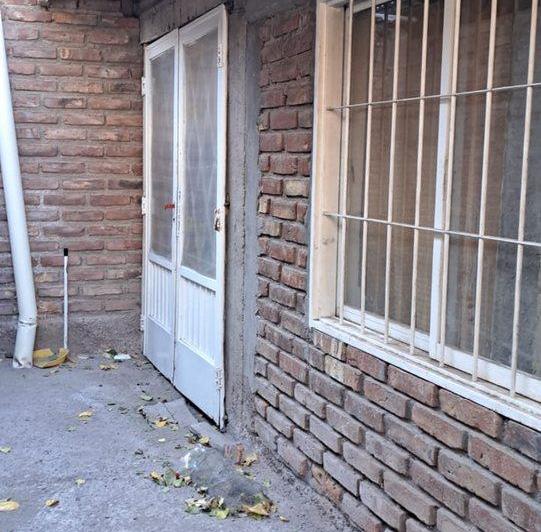 Local comercial + Departamento en Potrerillos 3