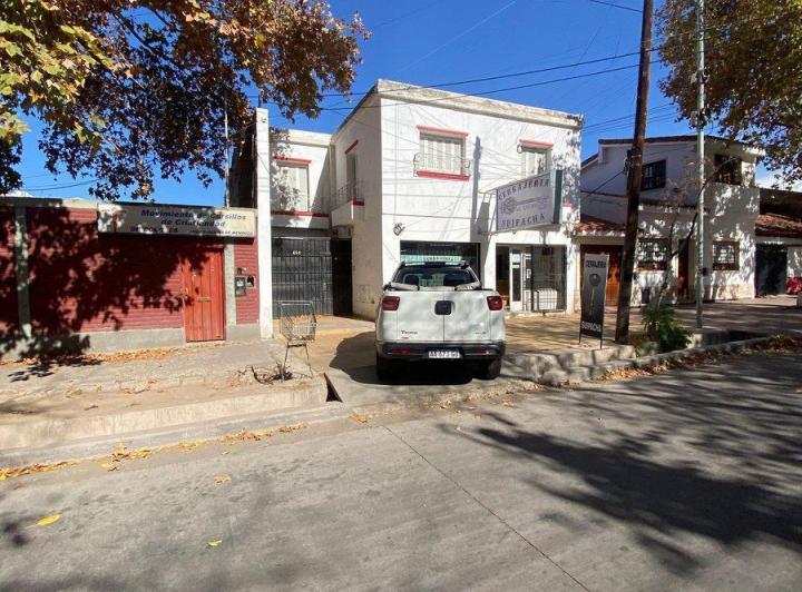 Gran casa+local ideal inversión en 6 sección mdz 3