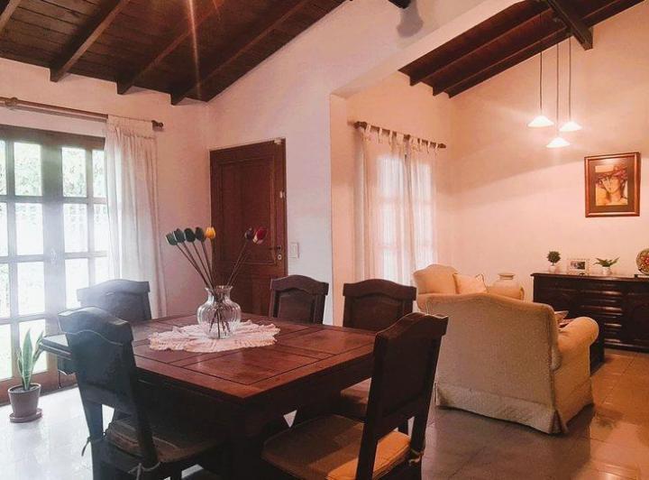 CASA APTA CREDITO EN VENTA EN GODOY CRUZ CENTRO 5