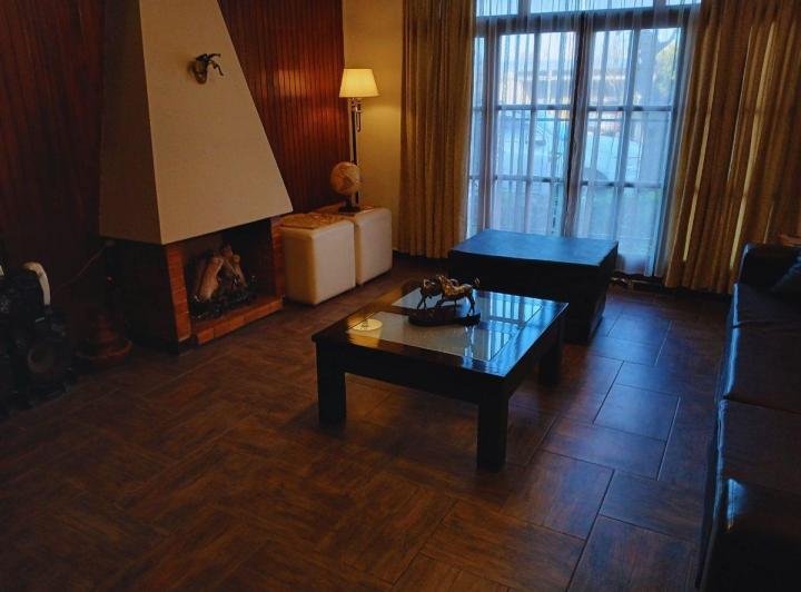 Casa en barrio unimev 2