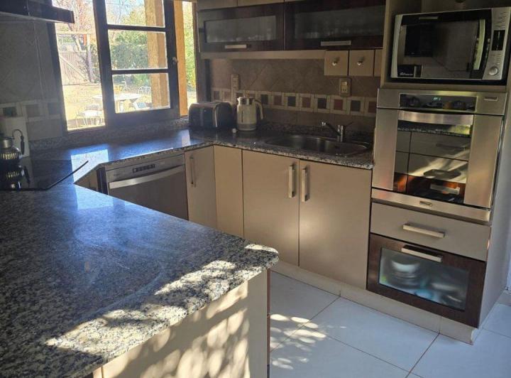 OPORTUNIDAD!!!  HERMOSA CASA EN VENTA EN VISTALBA 3
