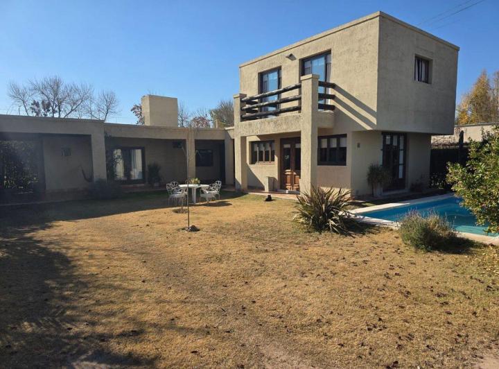 OPORTUNIDAD!!!  HERMOSA CASA EN VENTA EN VISTALBA 4