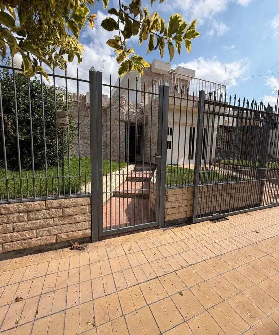 CASA APTA CRÉDITO EN BARRIO SANTA ANA GUAYMALLÉN 2