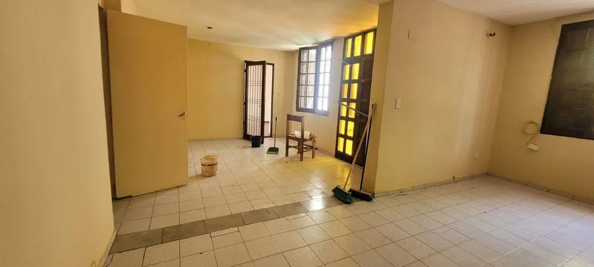 CASA 4 HABITACIONES EN VENTA - LAS HERAS 2