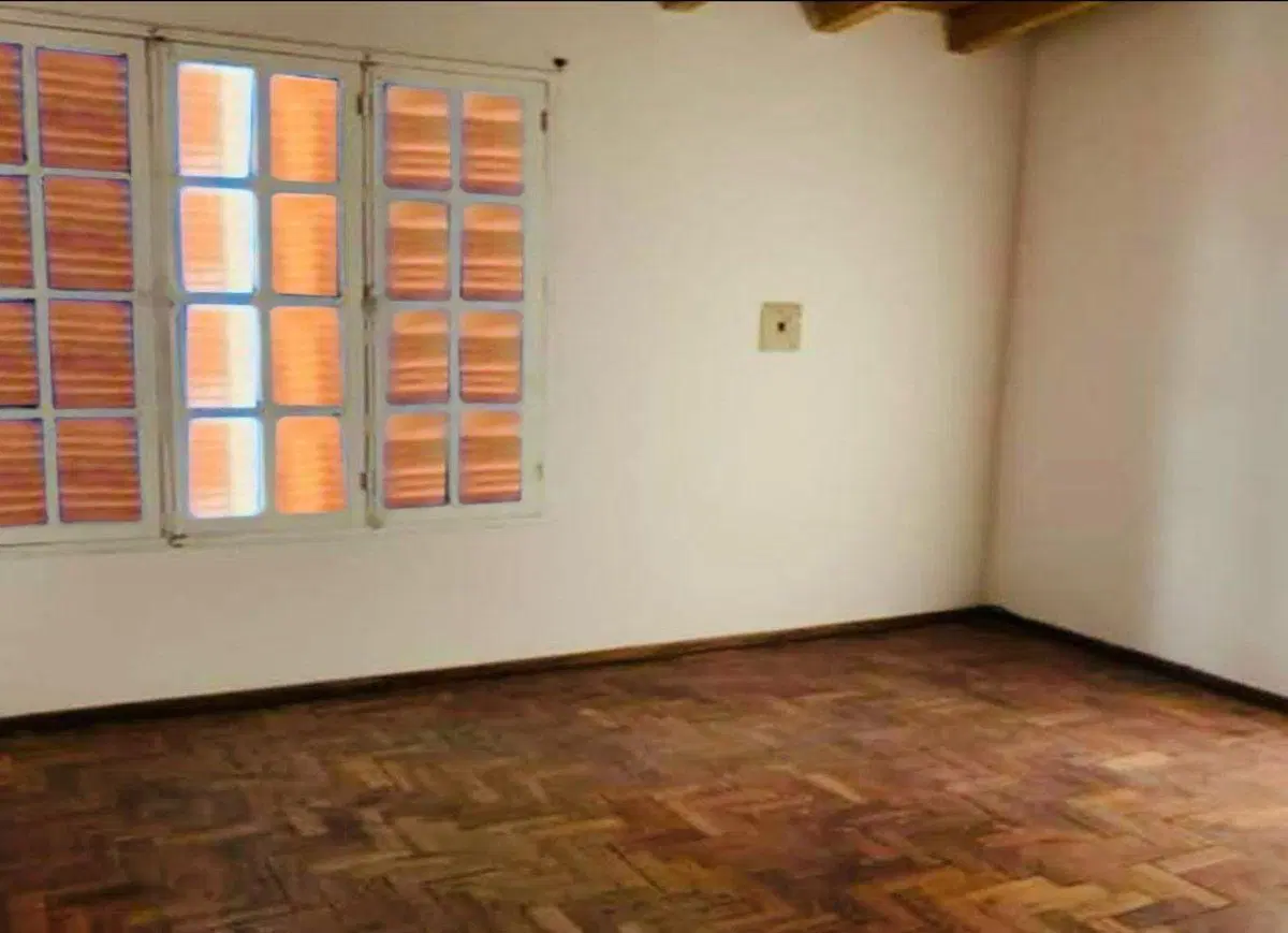 DEPARTAMENTO INTERNO DUPLEX GODOY CRUZ 5