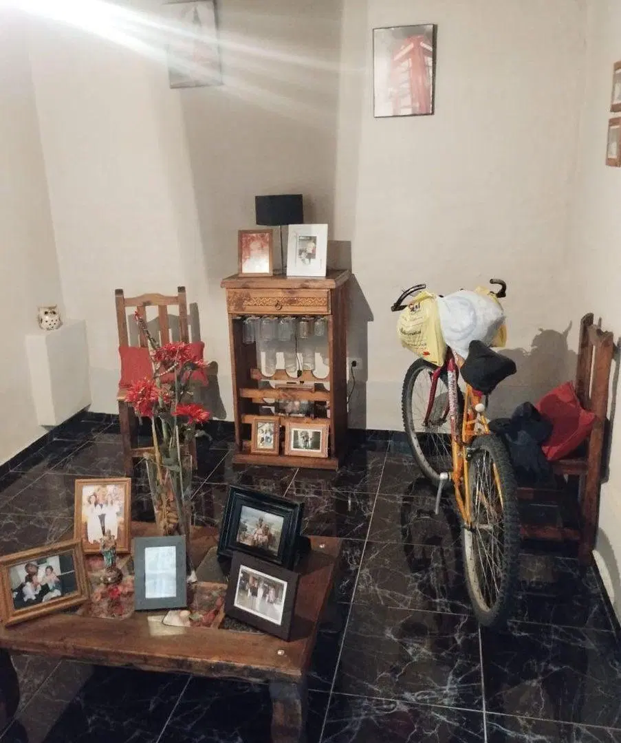 Hermosa casa esquina en venta, Godoy Cruz 4
