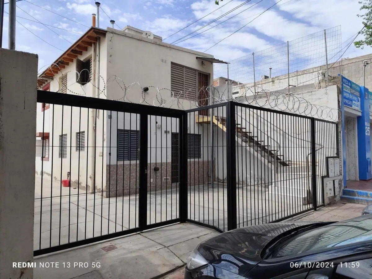 DUPLEX EN VENTA EN CALLE RIOJA DE CDAD DE MENDOZA 3