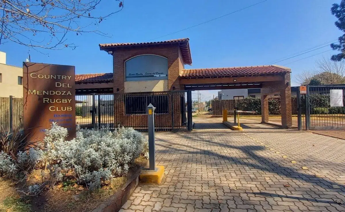 LOTE EN COUNTRY MENDOZA RUGBY CLUB 3