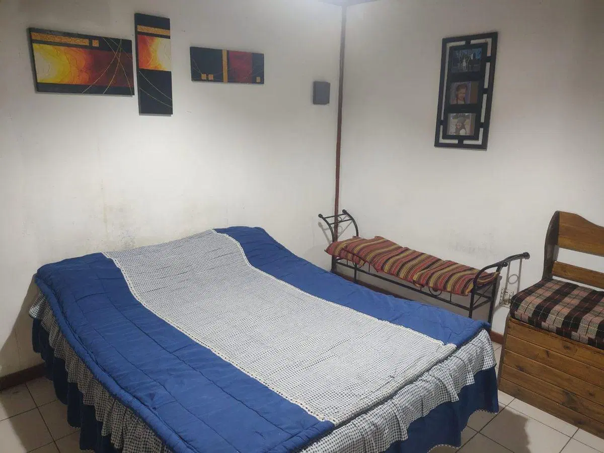 VENTA DE CASA- VISTALBA, CALLE REINOSO 1367 3