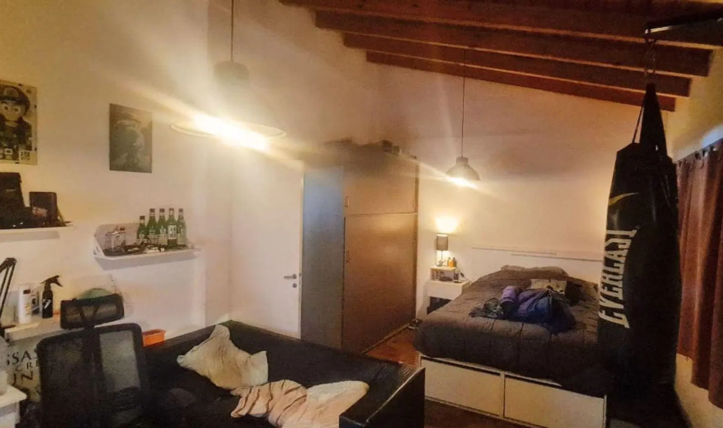 CASA CON 4 LOCALES COMERCIAL - PLAZA GODOY CRUZ 2
