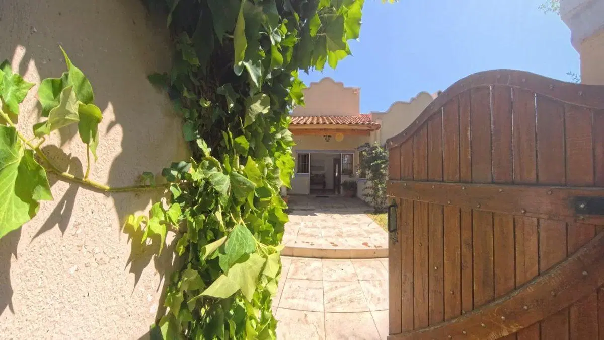 CASA APTA CRÉDITO EN VENTA DE CATEGORÍA EN LUJÁN 3