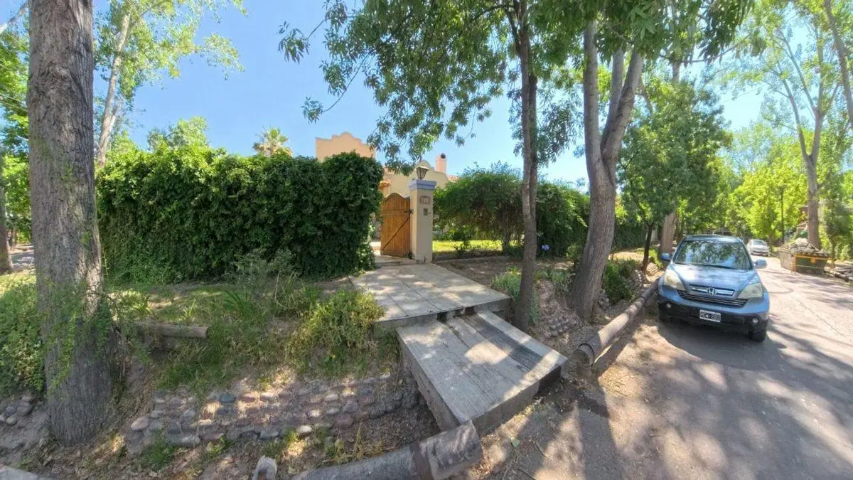CASA APTA CRÉDITO EN VENTA DE CATEGORÍA EN LUJÁN 4