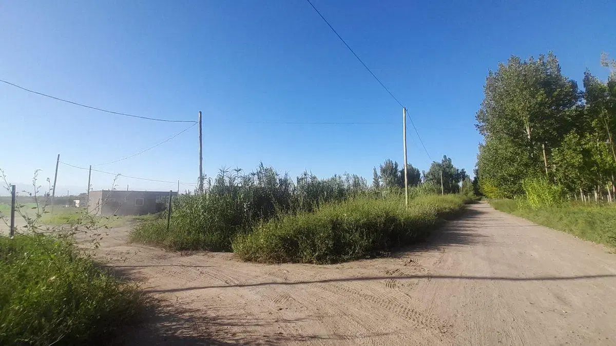 TERRENO EN VENTA  DE 380 M2,  MAIPÚ MENDOZA 5
