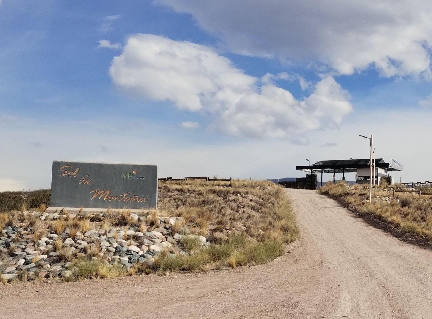Lote con quincho en venta en Potrerillos