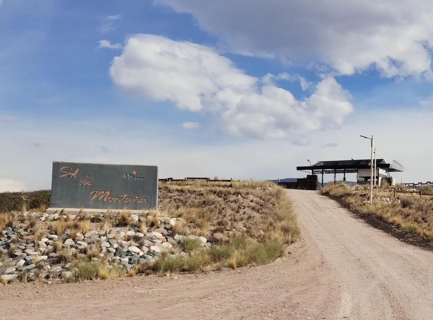 Lote con quincho en venta en Potrerillos 2