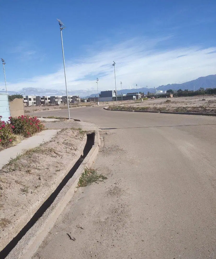 LOTE DE 330 MTS EN LUJAN DE CUYO! 2