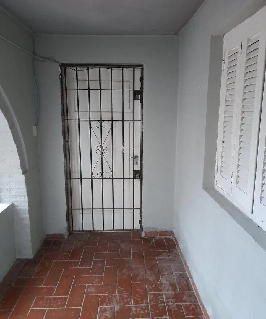 Venta de casa 3 habitaciones con cochera en G Cruz 2