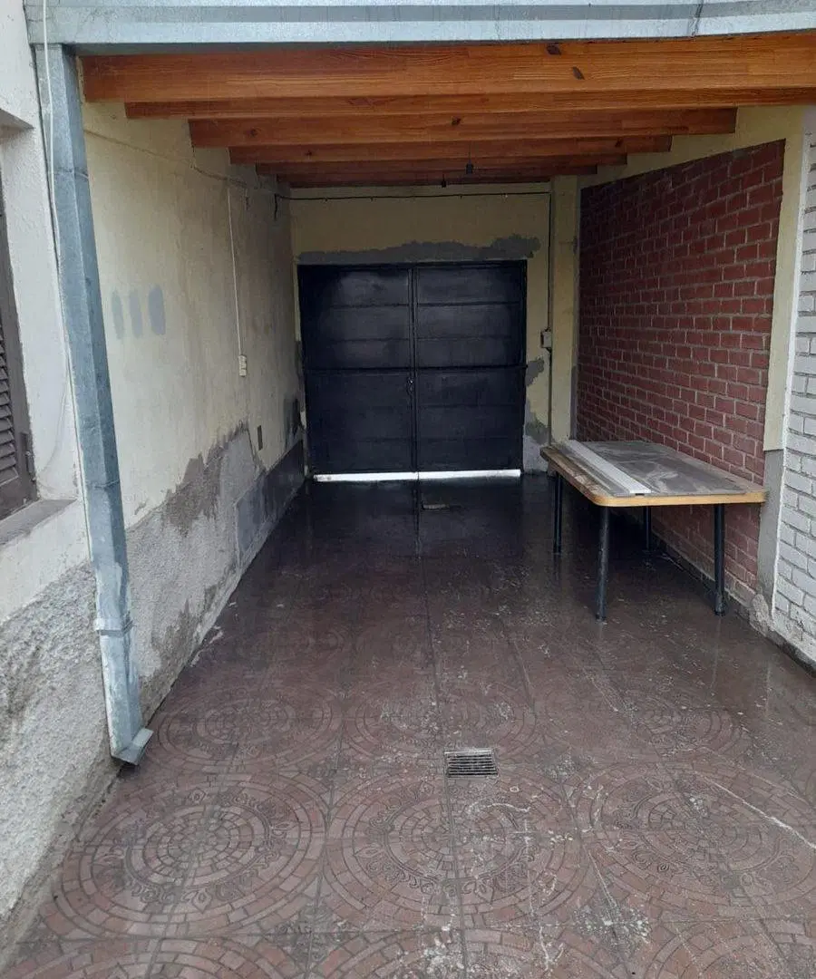 Venta de casa 3 habitaciones con cochera en G Cruz 5