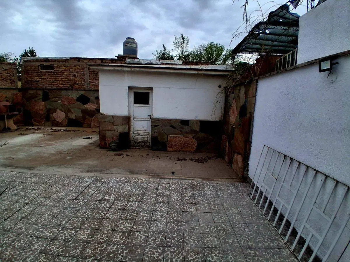 VENTA DE CASA EN BARRIO AERONÁUTICO DE LAS HERAS 4