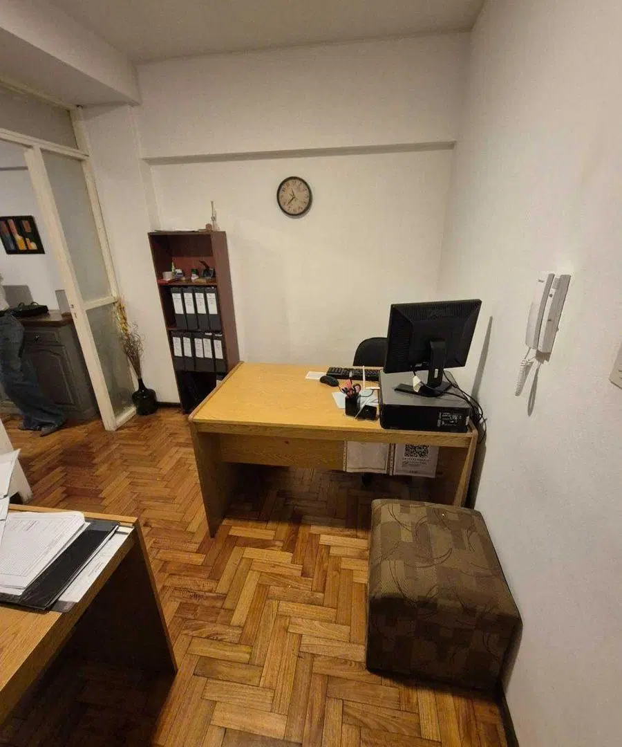 Oficina comercial o profesional muy céntrica Mza. 2