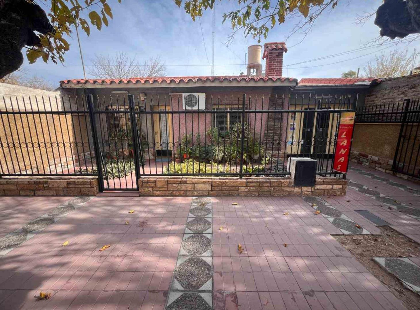 VENTA DE CASA CALLE ALPATACAL-VILLA NUEVA GLLÉN