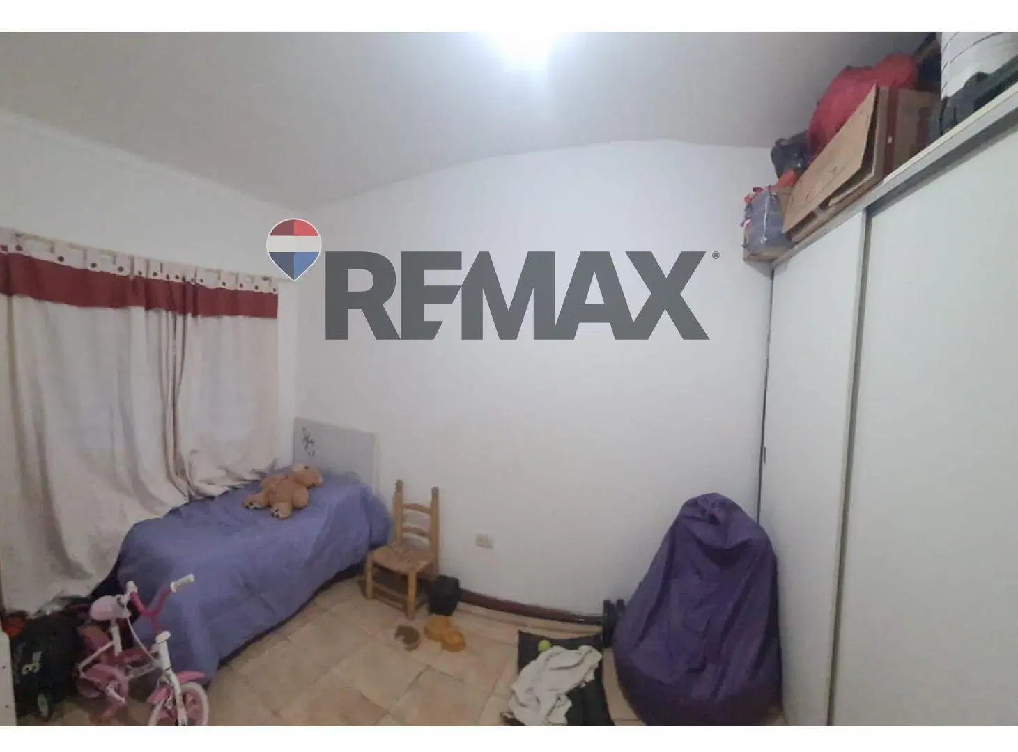 Departamento 2 dormitorios c/cochera en Bombal Sur 5