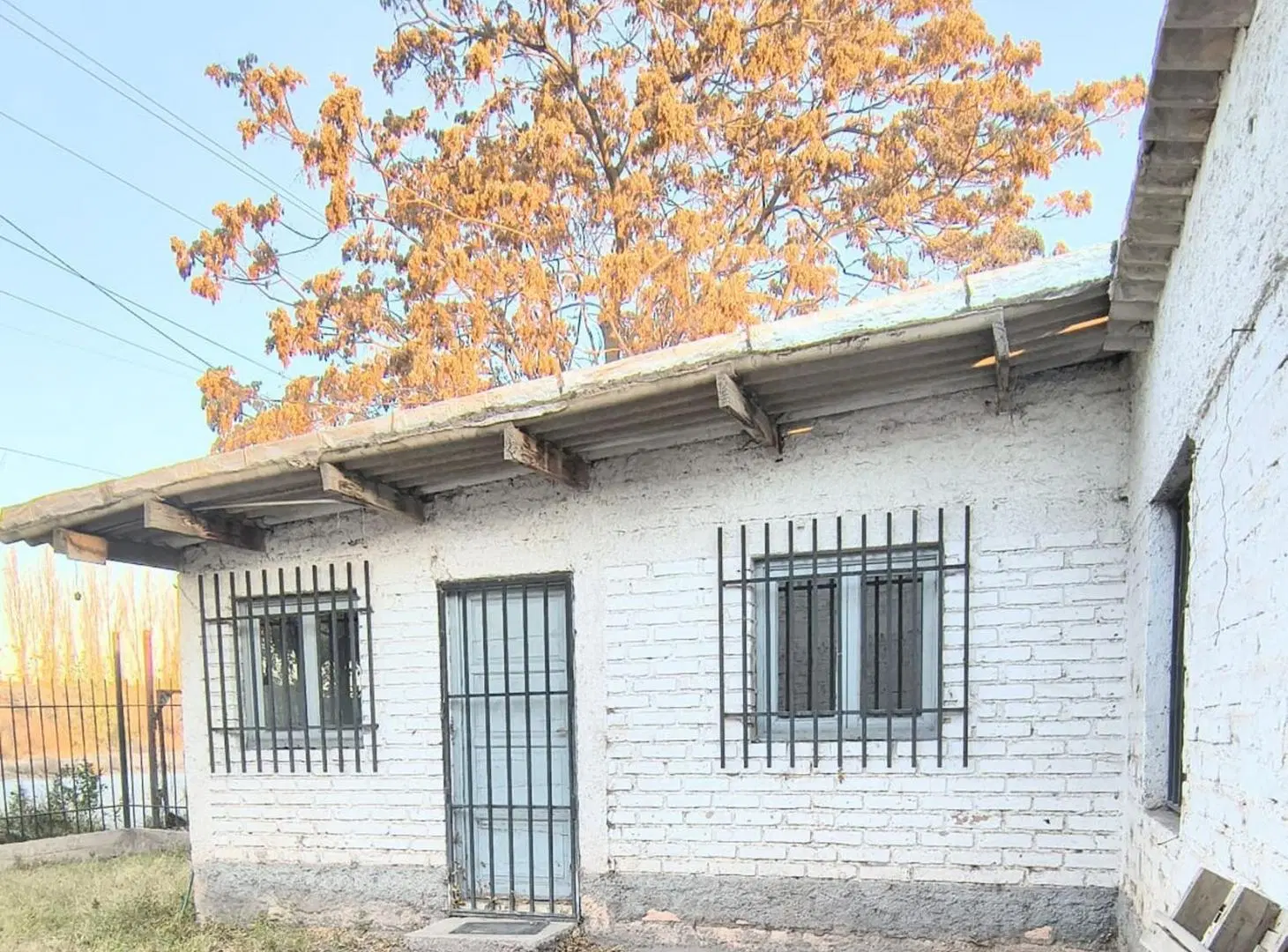 GALPON, OFICINAS, CASA Y AMPLIA PLAYA 3