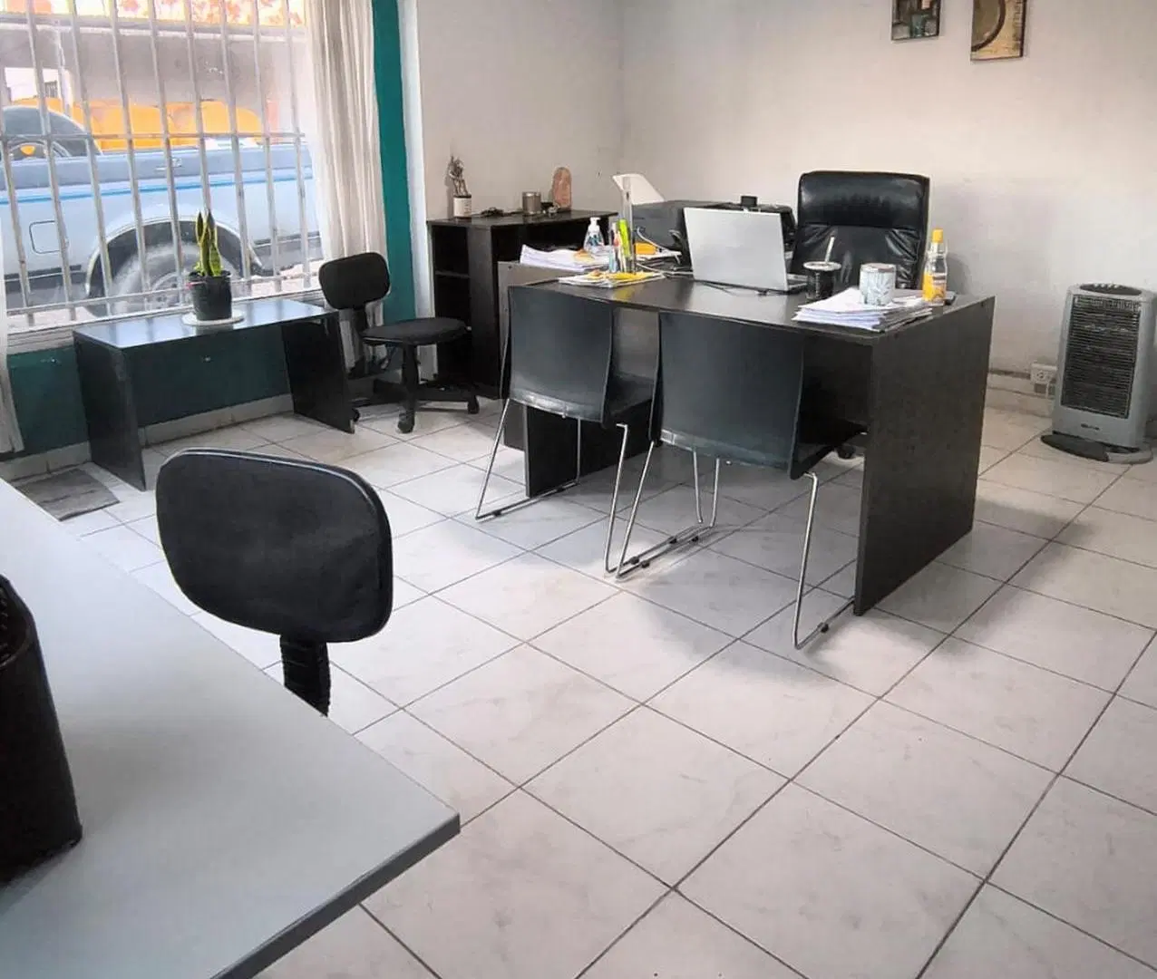 GALPON, OFICINAS, CASA Y AMPLIA PLAYA 5
