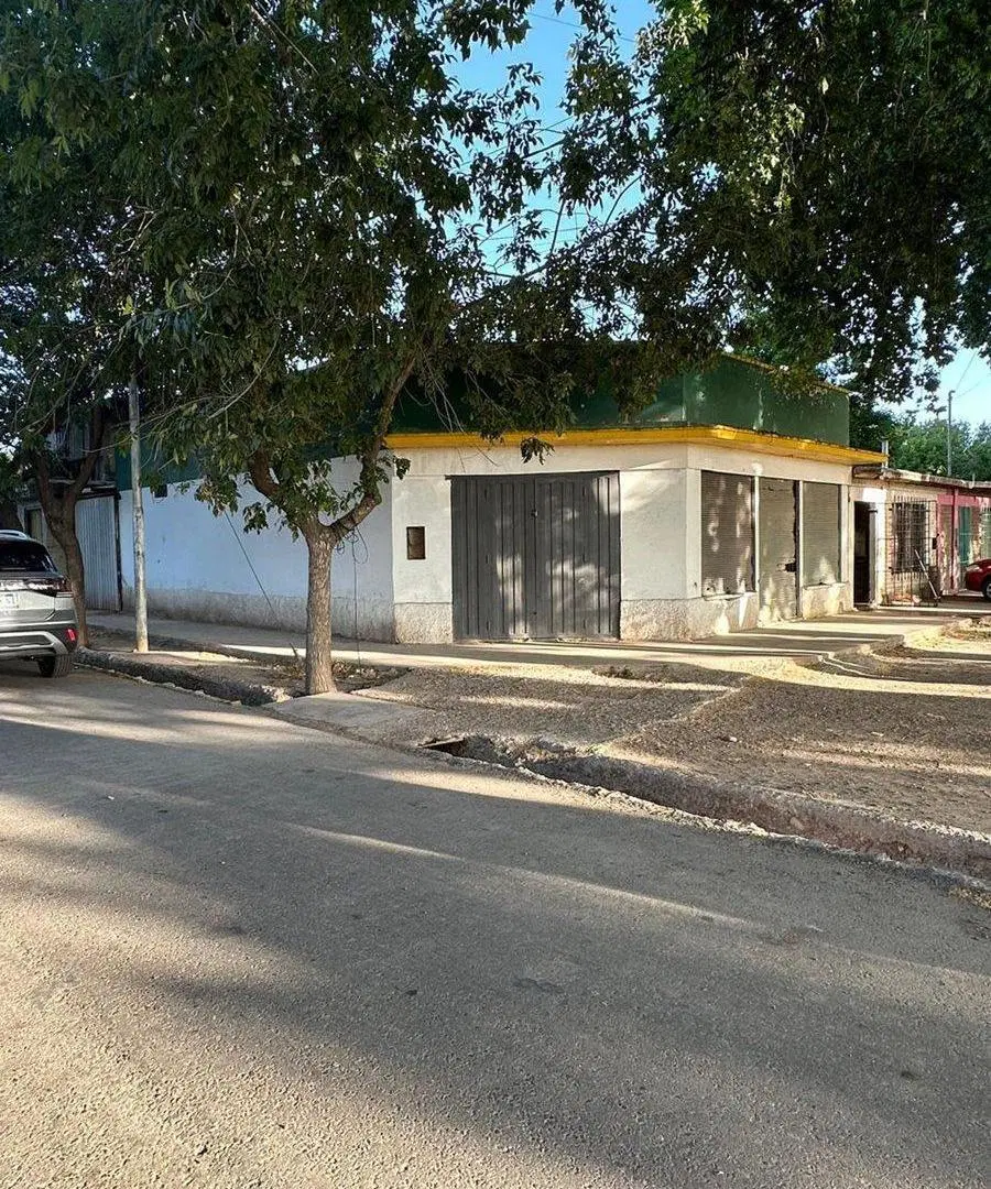 SALÓN COMERCIAL ESQUINA ESTRATÉGICA DE AGRELO 5
