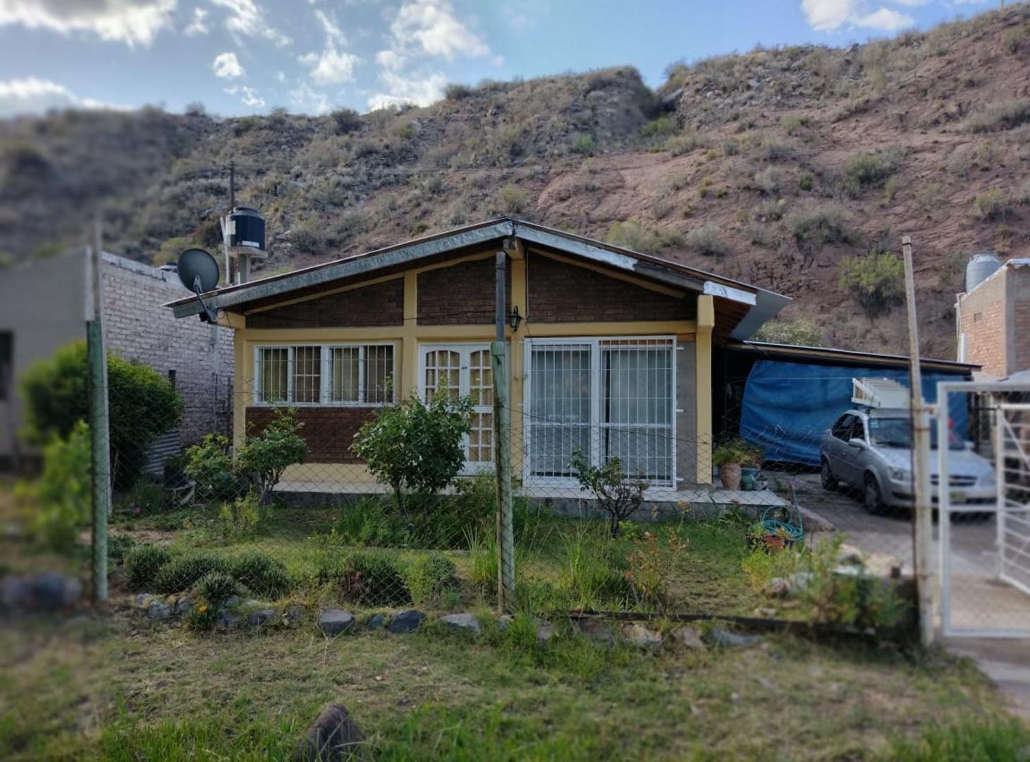 Venta Casa 2 dom.  Potrerillos - Av. Los Condores