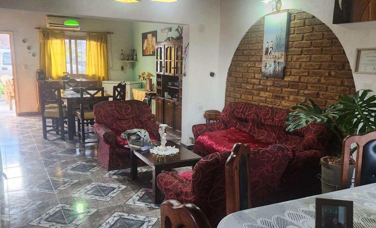 VENTA DE CASA EN BARRO 17 DE OCTUBRE, LAS HERAS.