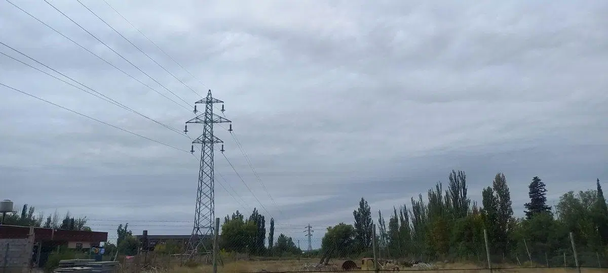 venta lote pegado barrio agua y energia 9000m" 2