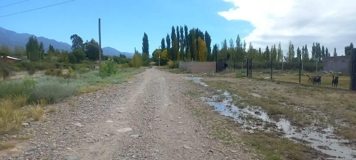 venta lote pegado barrio agua y energia 9000m" 5
