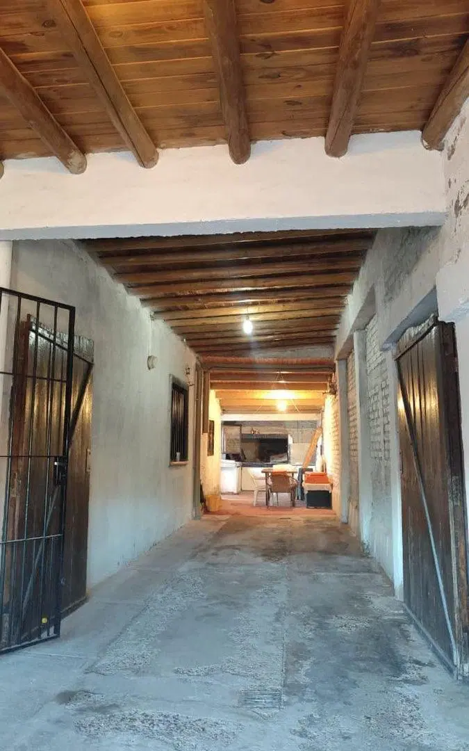 CASA CON DEPARTAMENTO CON AMPLIACION PARA LOCAL 5