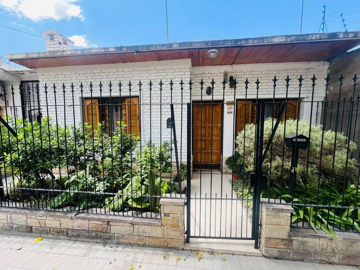 Casa 3 dorm. en Sexta Sección – Mendoza 2