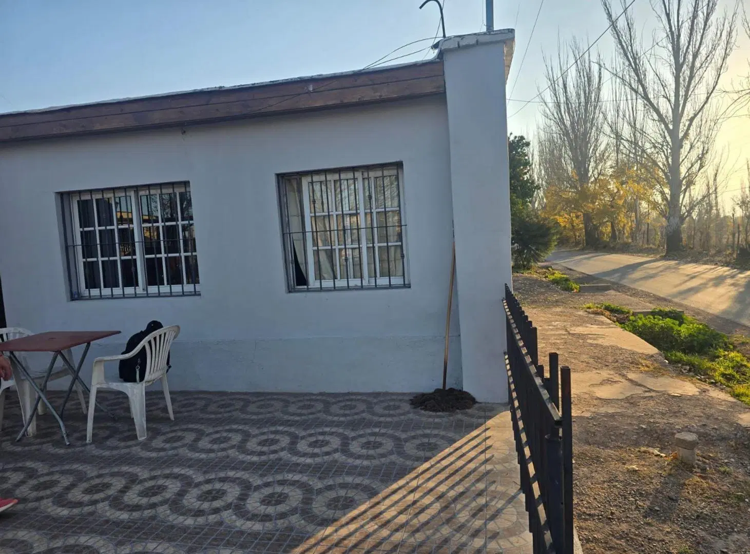 VENDO 2 CASAS Y 2 DEPÓSITOS EN PERDRIEL LUJÁN 4