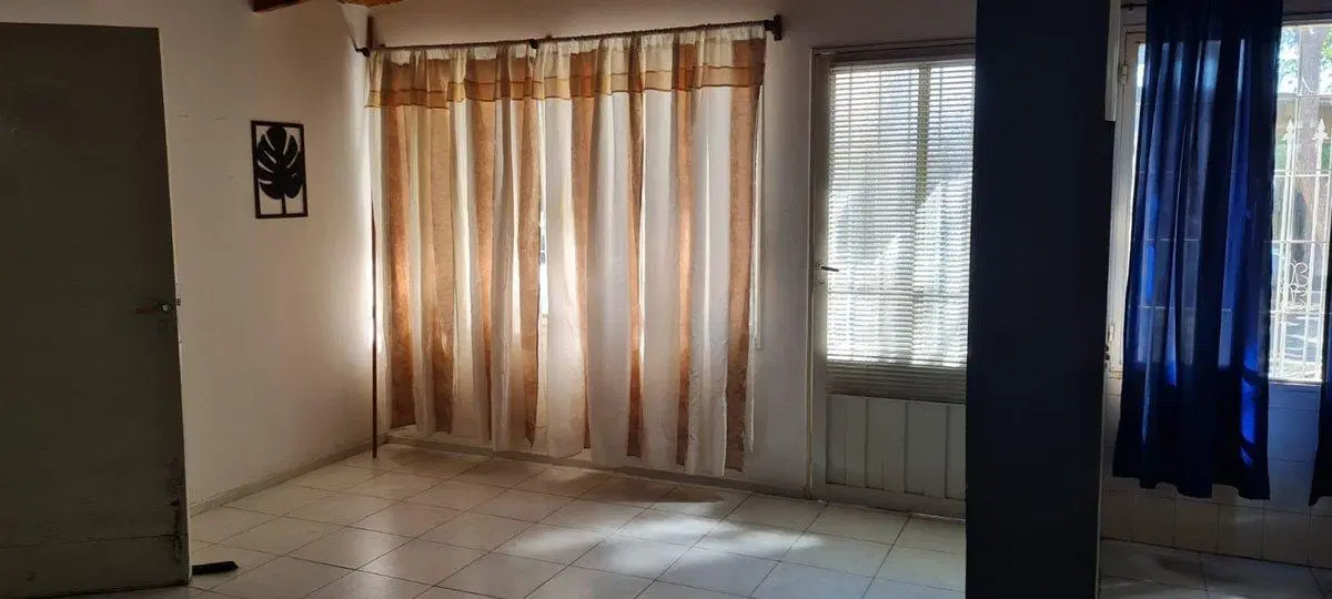 CASA EN VENTA EN PERDRIEL - LUJÁN DE CUYO 3
