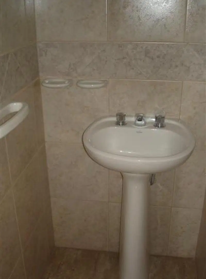 CASA EN EXCELENTE ZONA APTA CRÉDITO 2