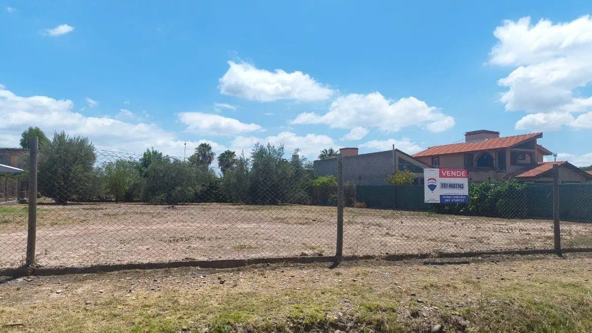 LOTE CENTRAL B° DON DAVID 3