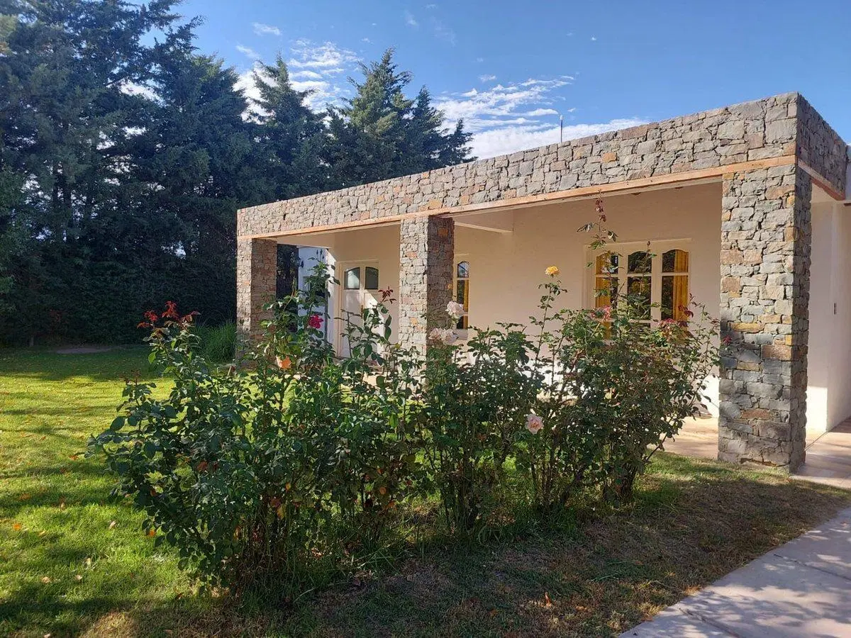 CASA EN VENTA B° PRIVADO RANCHO LA MERCED ; MAIPU 4
