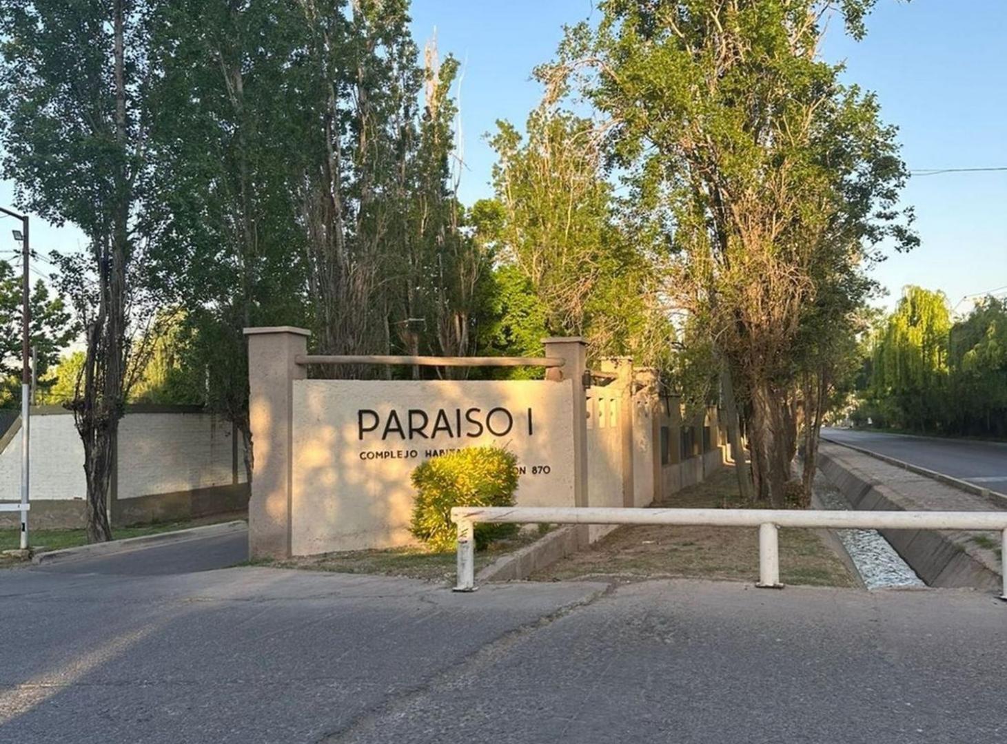 CASA EN VENTA BARRIO PARAISO I