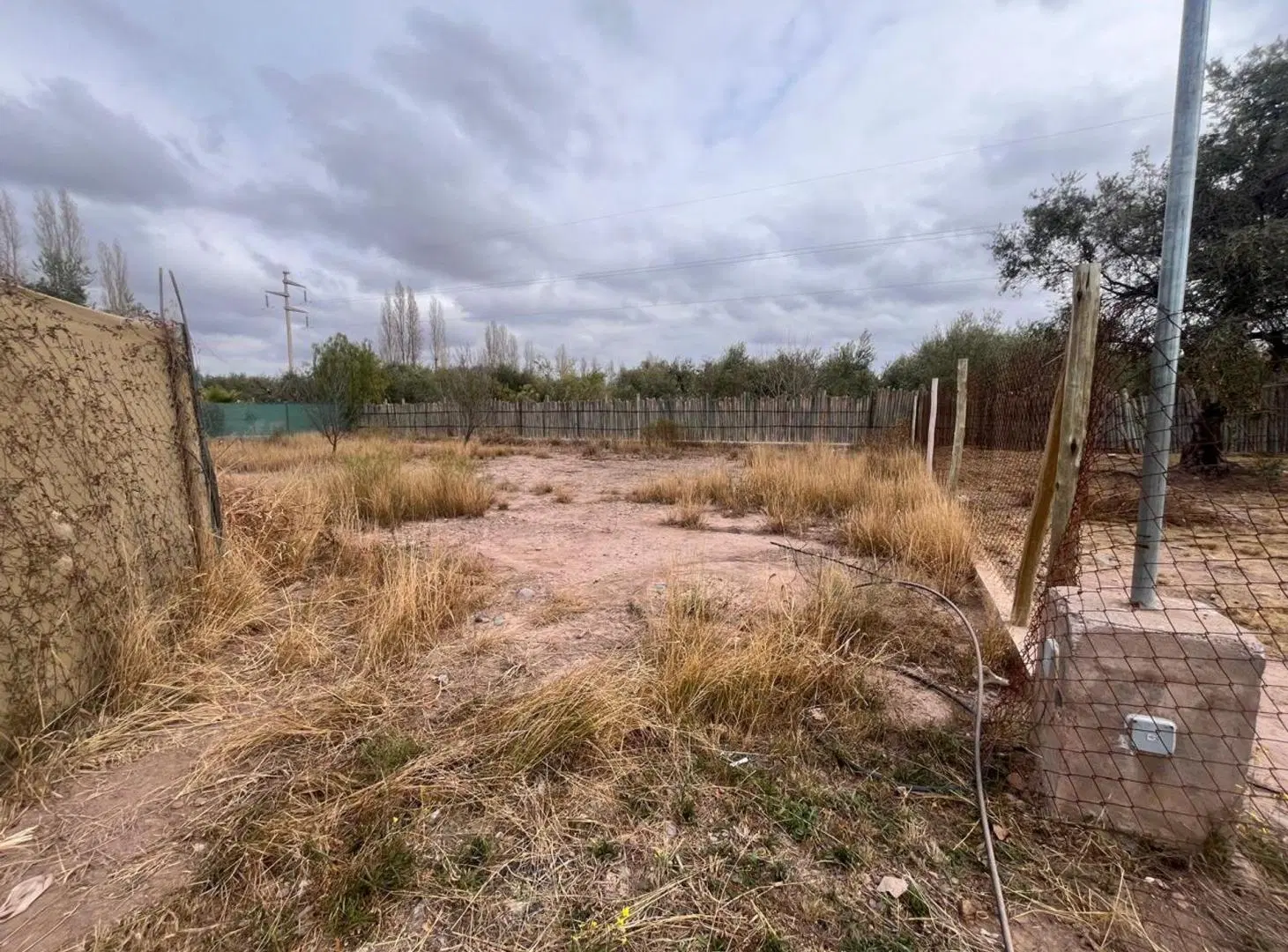 VENTA DE LOTE BARRIO QUINTAS DE RUSSEL- MAIPU 2