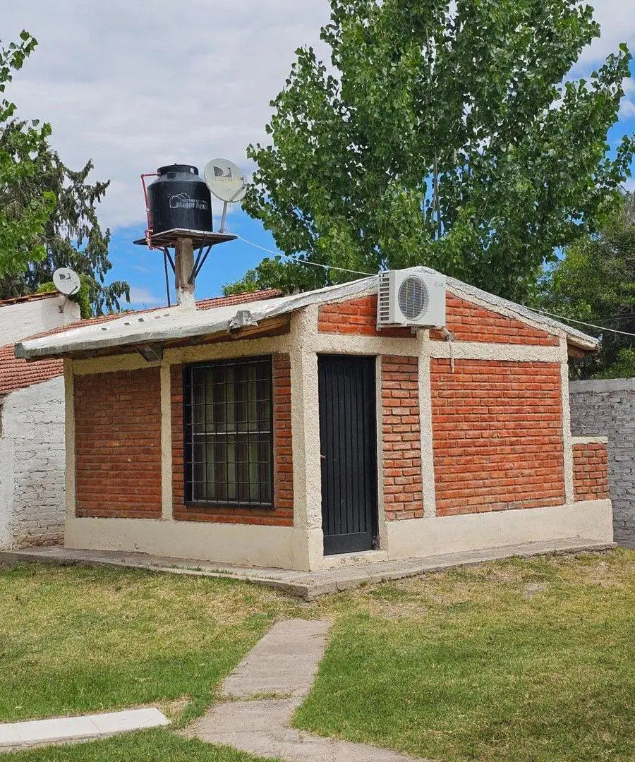 EN VENTA CASA EL CARRIZAL.PARQUE PILETA QUINCHO 4